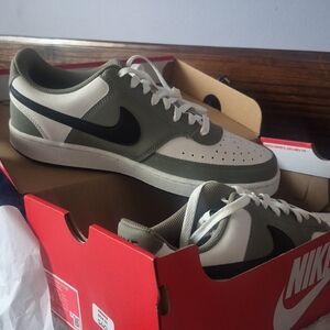 Nike Men’s Low-Top Sneakers - Olive Green/White/Black